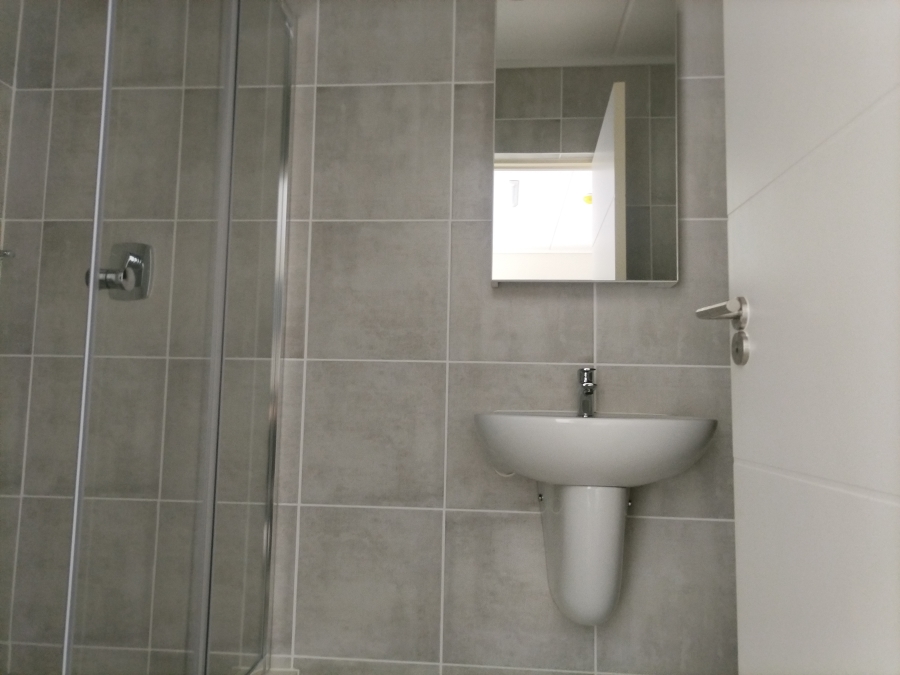 To Let 1 Bedroom Property for Rent in Admirals Park Western Cape